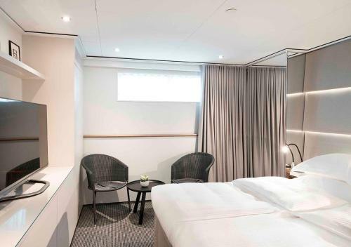 Baxter Hoare Hotel Ship II D�sseldorf