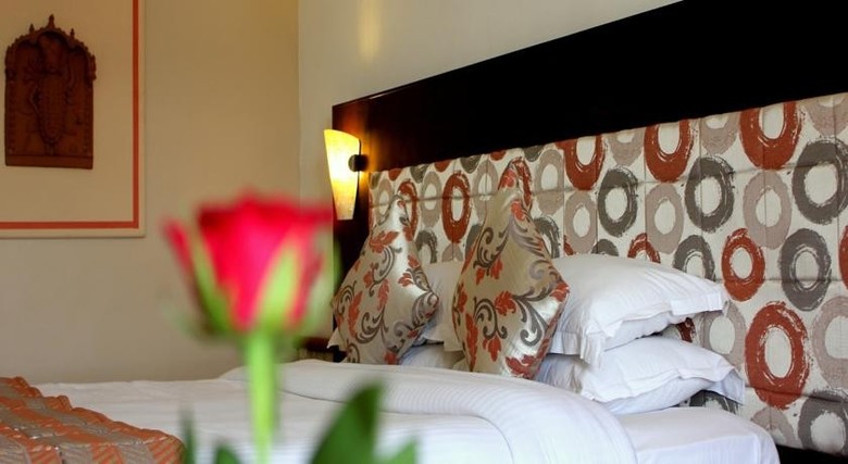 Hotel Paras Mahal