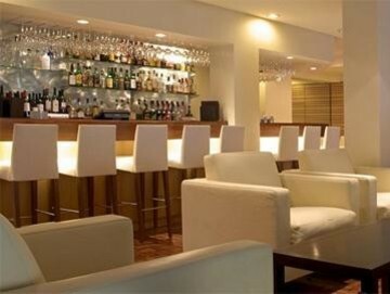 Hotel George (ejc. Premium)