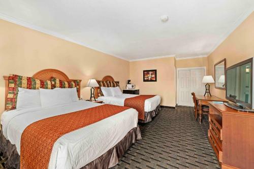 Lemon Tree Hotel