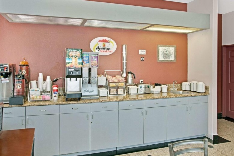 Hotel Super 8 Motel - Hollywood