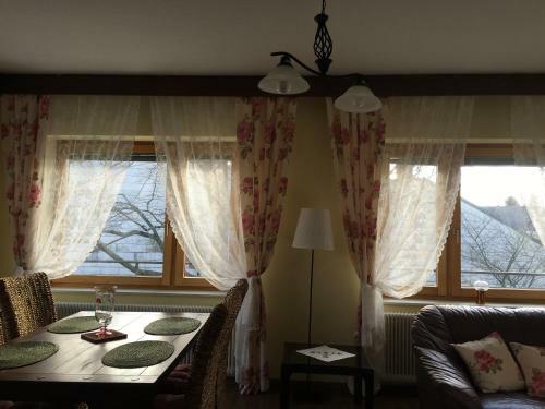 Hostal Helenental Pension & Apartments