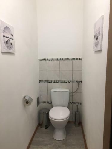 Hostal Helenental Pension & Apartments