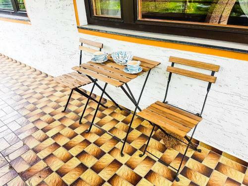 Hostal Helenental Pension & Apartments
