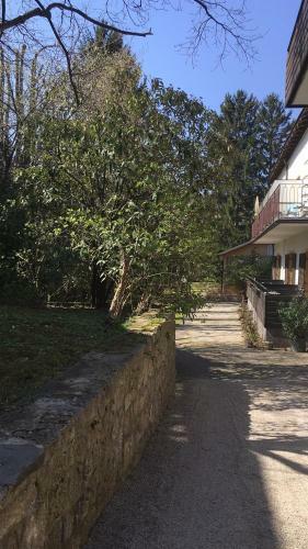 Hostal Helenental Pension & Apartments