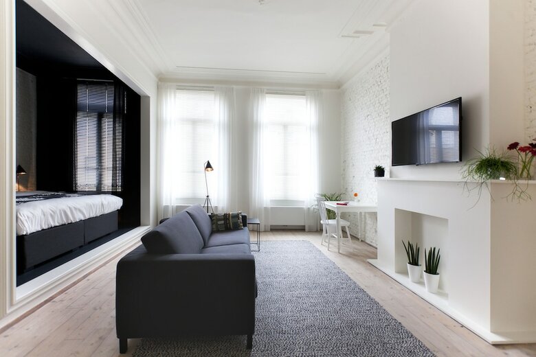Hostal Maison Nationale City Flats & Suites