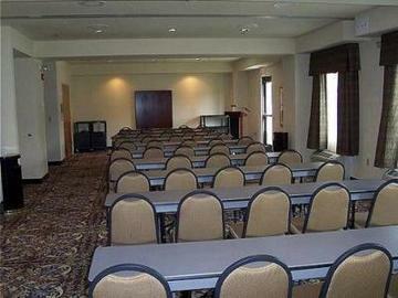 Hotel Staybridge Suites Tampa Sabal Park