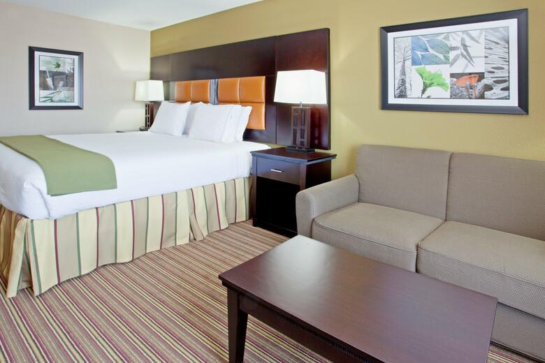 Holiday Inn Express Hotel & Suites Arlington (i-20-parks Mall)