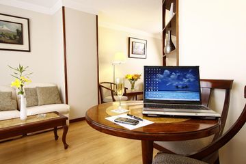 Reina Isabel Hotel