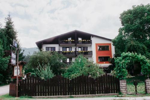 Hostal Pension Leprich