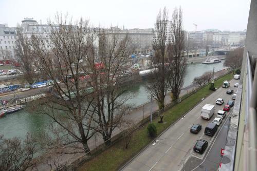Amici Apartments Urania