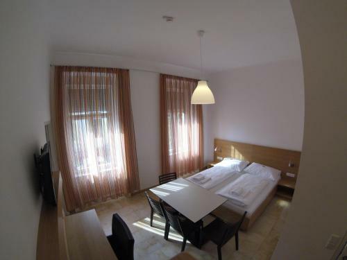Hotel Aton