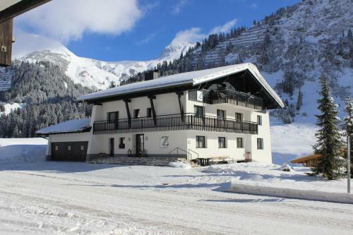 Hostal Pension Zoeggeler