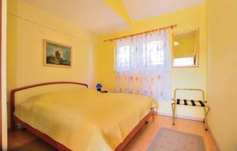 Apartment Izola With Sea View 04