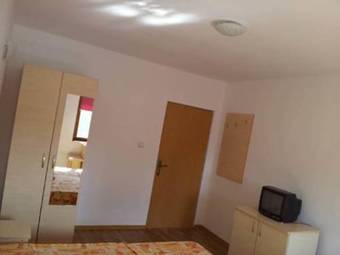 Hostal Vila Angi