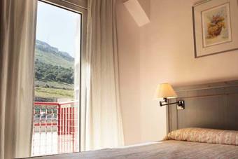 Hotel Manzanil Area