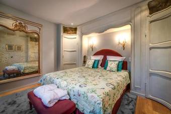 Hostal Canalside House - Luxury Guesthouse