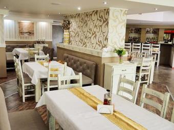 Rovno Hotel