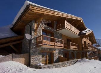 Hotel The Originals Chalet Matsuzaka (ex H�tel-chalet De Tradition)