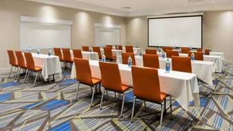 Hotel Holiday Inn Express & Suites Medina