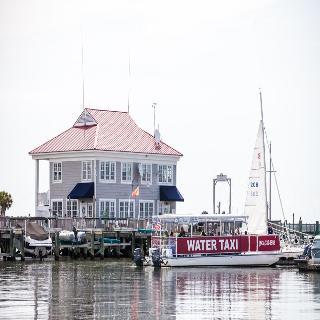 Hotel Charleston Harbor Resort And Marina
