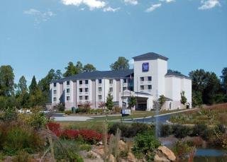 Hotel Sleep Inn & Suites