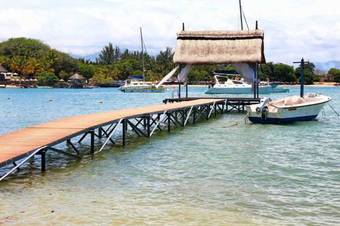 Dolphins Bay Villas
