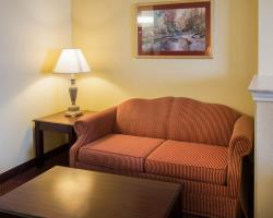 Hotel Comfort Suites