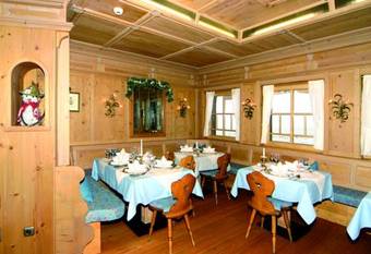 Hotel Alpenst�ble