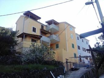 Apartment Valun 8086c