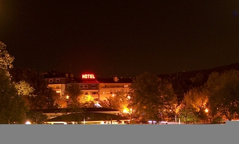 Petrus Hotel: