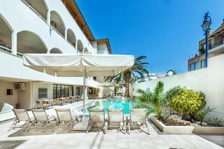 Hotel Polis