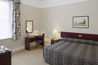 Oatlands Park Hotel