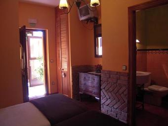 Hotel Rural Aguilar