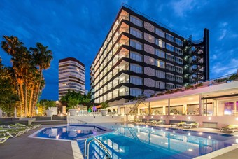 Hotel Belroy