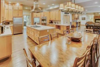 Pine Ridge Estate