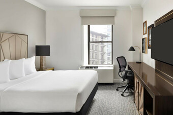 Hotel Martinique New York On Broadway, Curio Collection By Hilton
