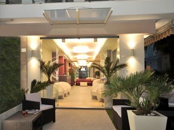 Hotel Astra