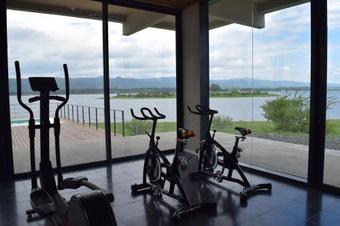 Puerto Del �guila Departamentos Sobre El Lago - The View Luxury Aparts