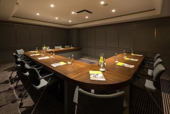 Hotel Doubletree By Hilton Izmir Airport