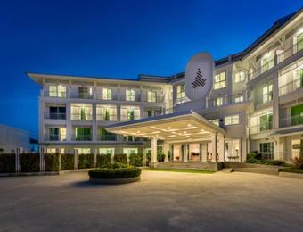 Hotel Chada@nakhon