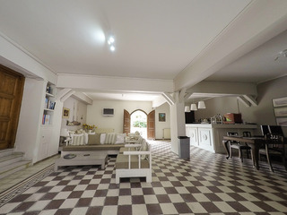 Hotel Olive Press