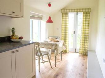 Holiday Home Rose