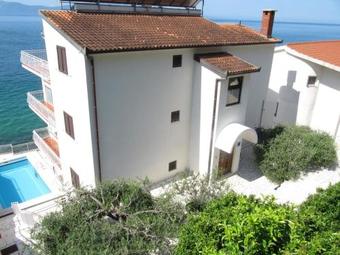 Hostal Triple Room Brist 15620d
