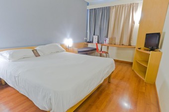 Hotel Ibis Mendoza