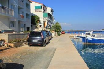 Hostal Double Room Zaglav 8144d