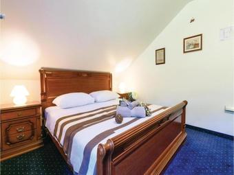 Four-bedroom Holiday Home In Tuheljske Toplice