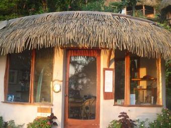 Hostal Vanira Lodge