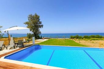 Kalisto Beach Villa