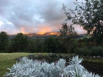 Hacienda La Campi�a Frente Al Cotopaxi